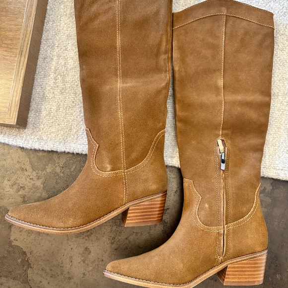 New in Box - Nine West Women's Orece Knee High Boot - size 6.5 - Picture 2 of 9